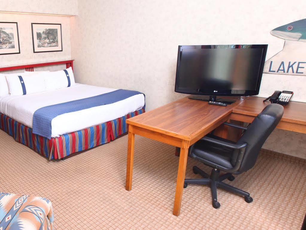 Wildwood Lodge & Suites Clive Kültér fotó