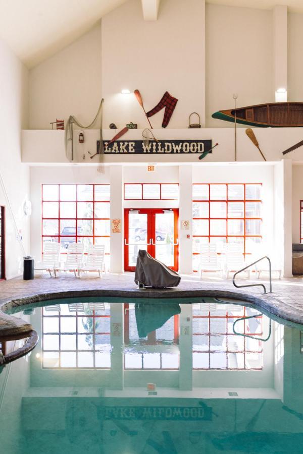 Wildwood Lodge & Suites Clive Kültér fotó